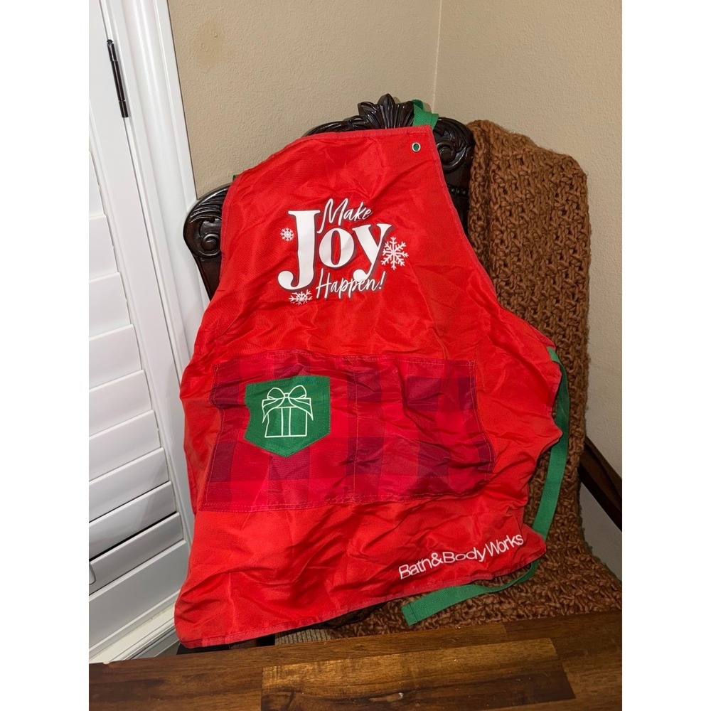 BATH and BODY WORK STORE APRON-Red Gingham retired